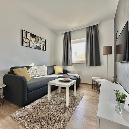 Charming Apartments Dodo Krk Town Zewnętrze zdjęcie