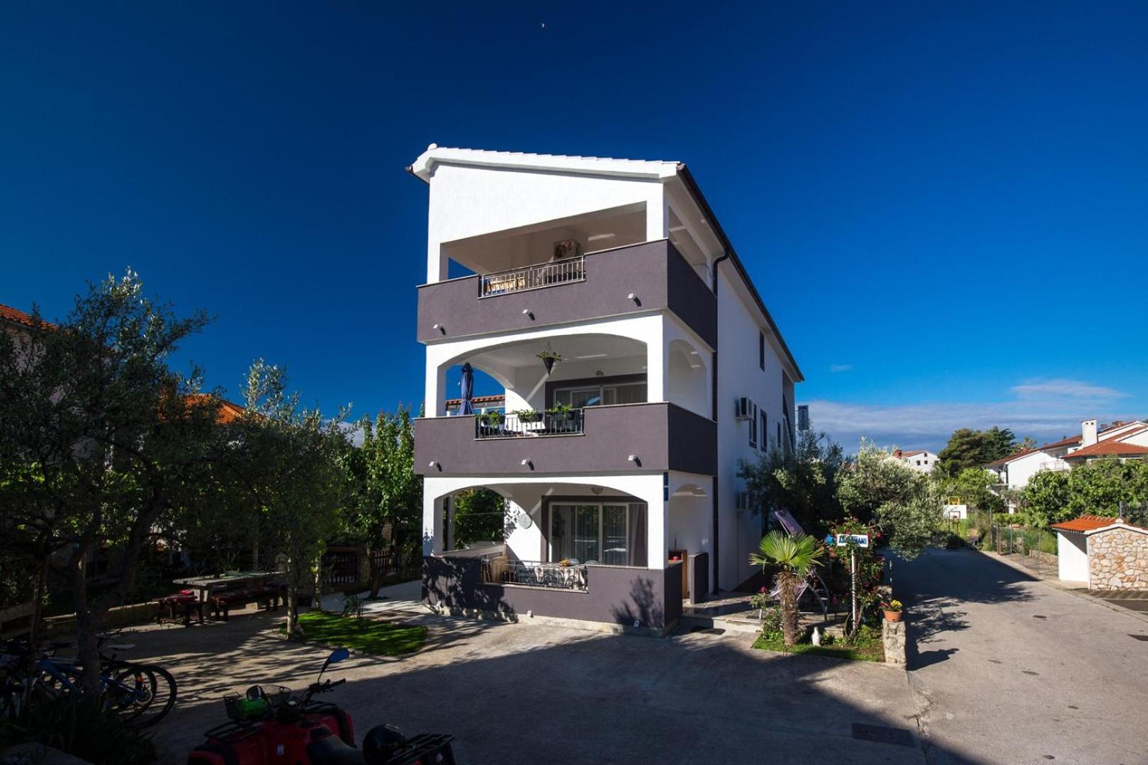 Charming Apartments Dodo Krk Town Zewnętrze zdjęcie